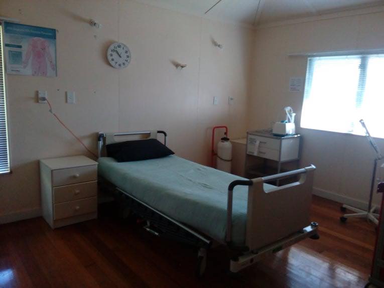 Hospital beds & medical supplies